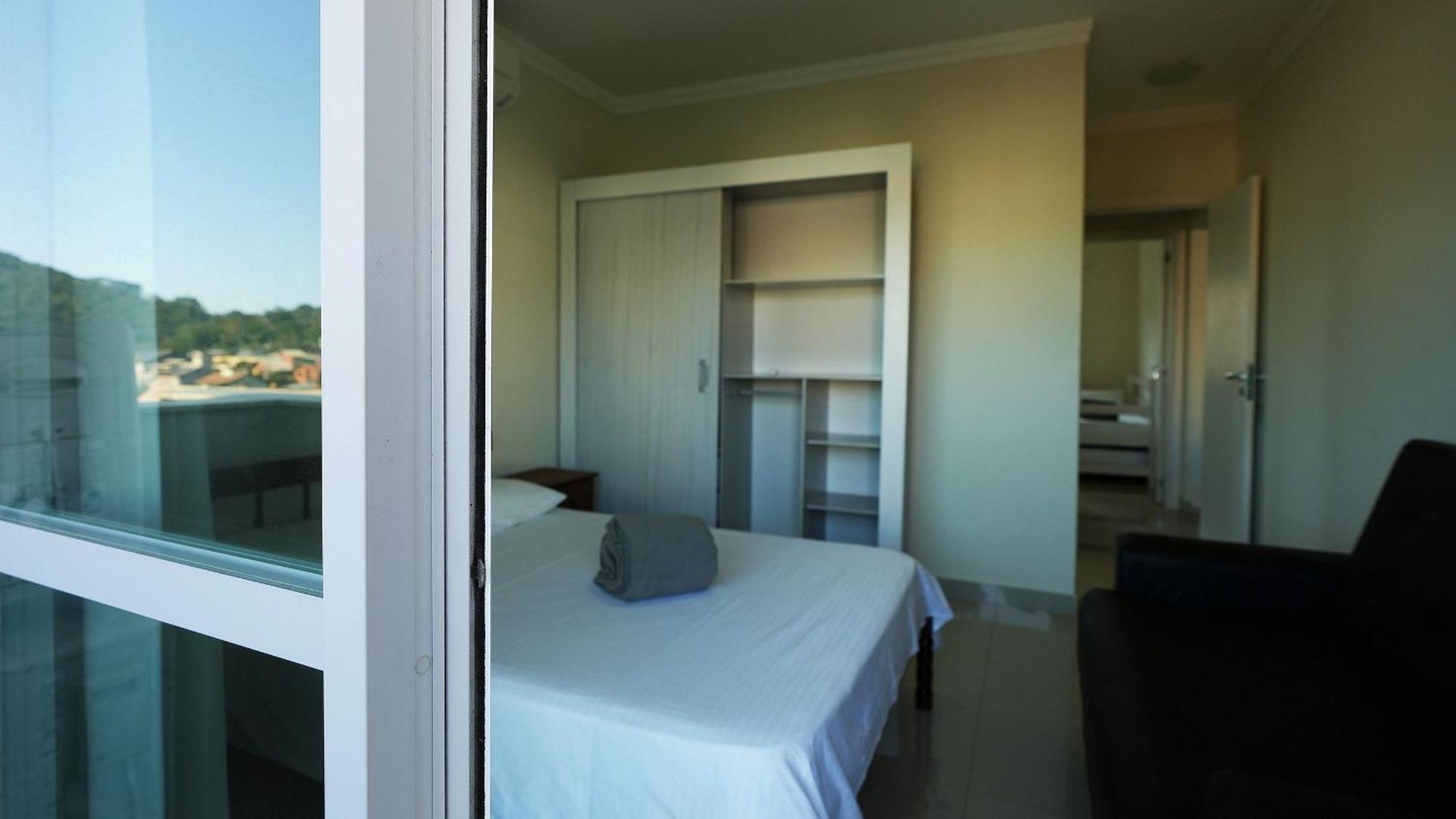 Apartamento Edificio Costa Mar - Centro De Bombinhas Exterior foto