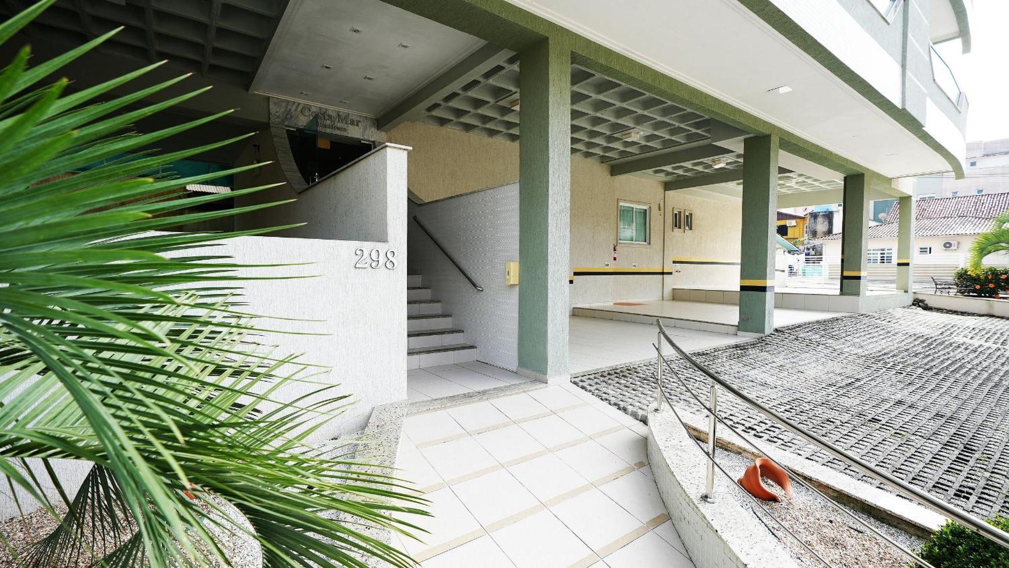 Apartamento Edificio Costa Mar - Centro De Bombinhas Exterior foto